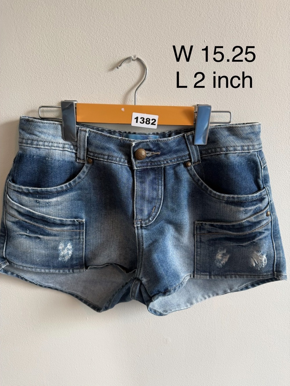 Vintage Y2K Distressed Denim Cargo Pocket Shorts Size 30
